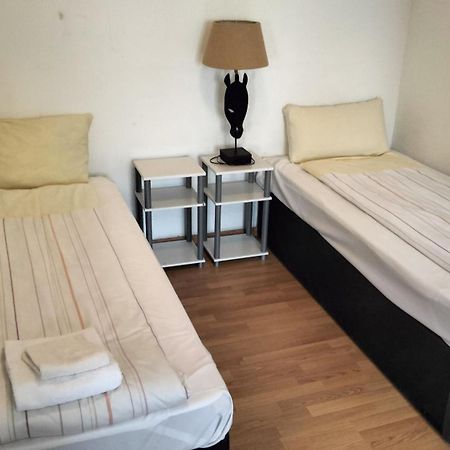 Praktische City Apartments Direkt Am Hauptbahnhof Neumünster Esterno foto