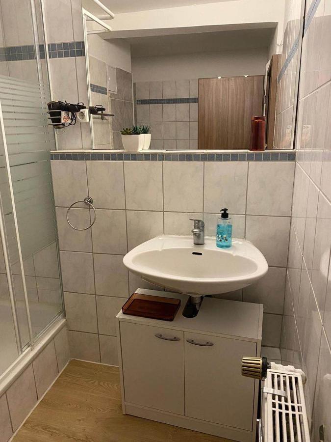 Praktische City Apartments Direkt Am Hauptbahnhof Neumünster Esterno foto