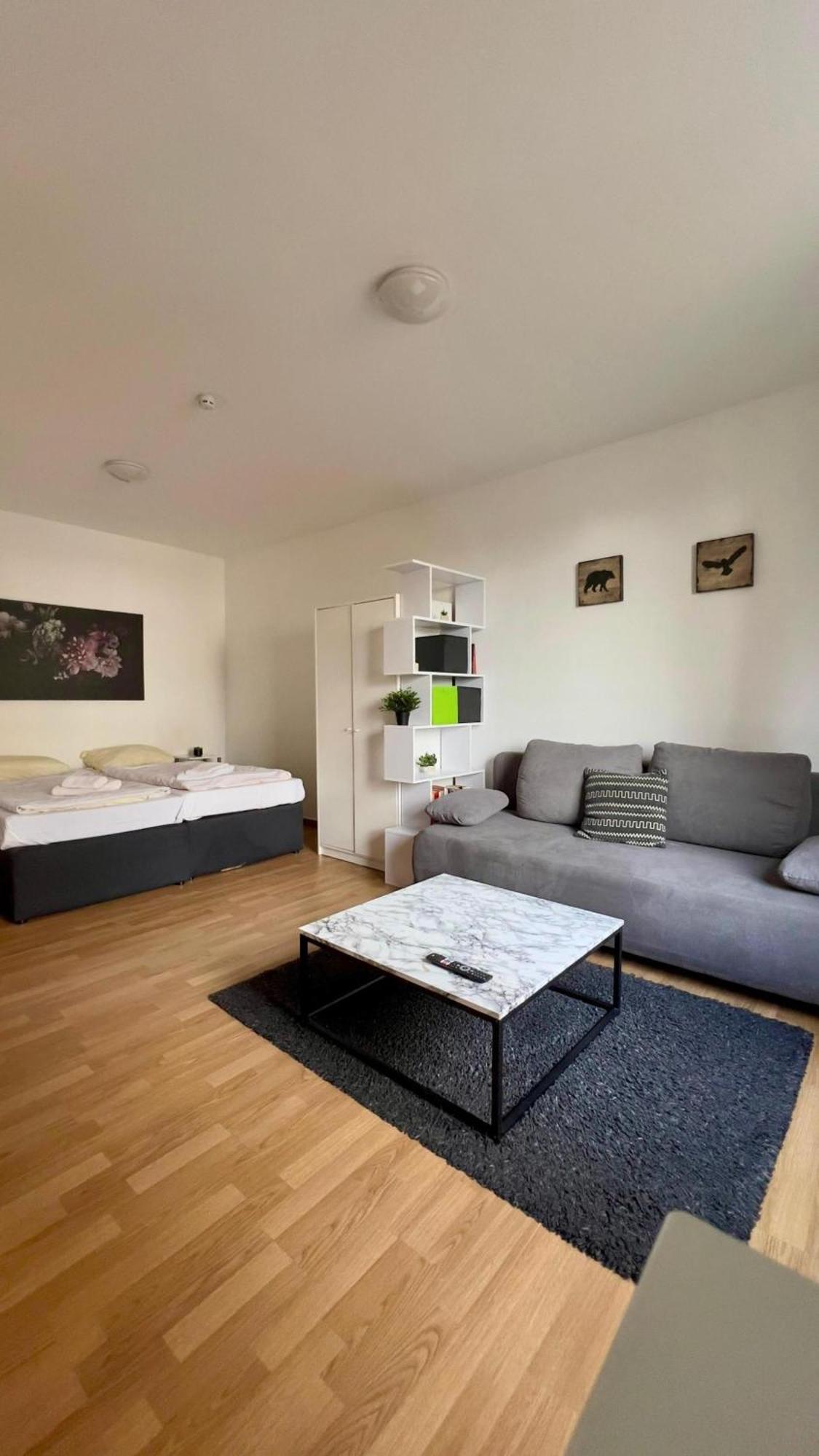 Praktische City Apartments Direkt Am Hauptbahnhof Neumünster Esterno foto